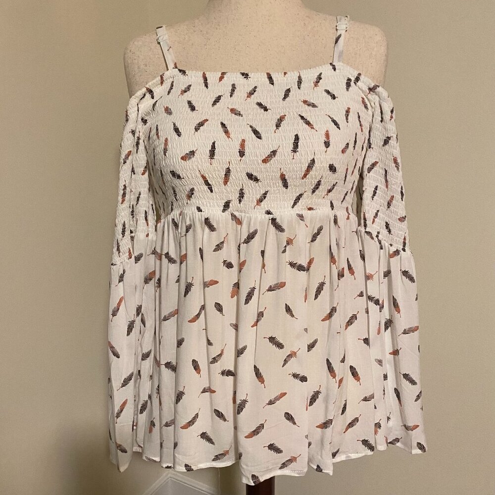 TORRID Feather Challis Cold Shoulder Blouse NWT Size 0 (10-12)